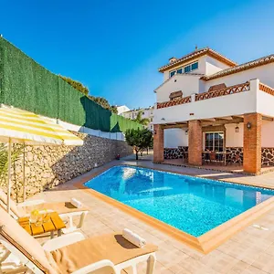 https://villa-sol-nerja.hotelsinnerja.org